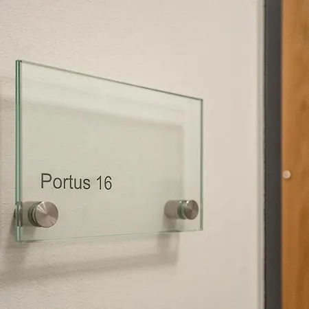 Апартаменти Weserloft 16 *